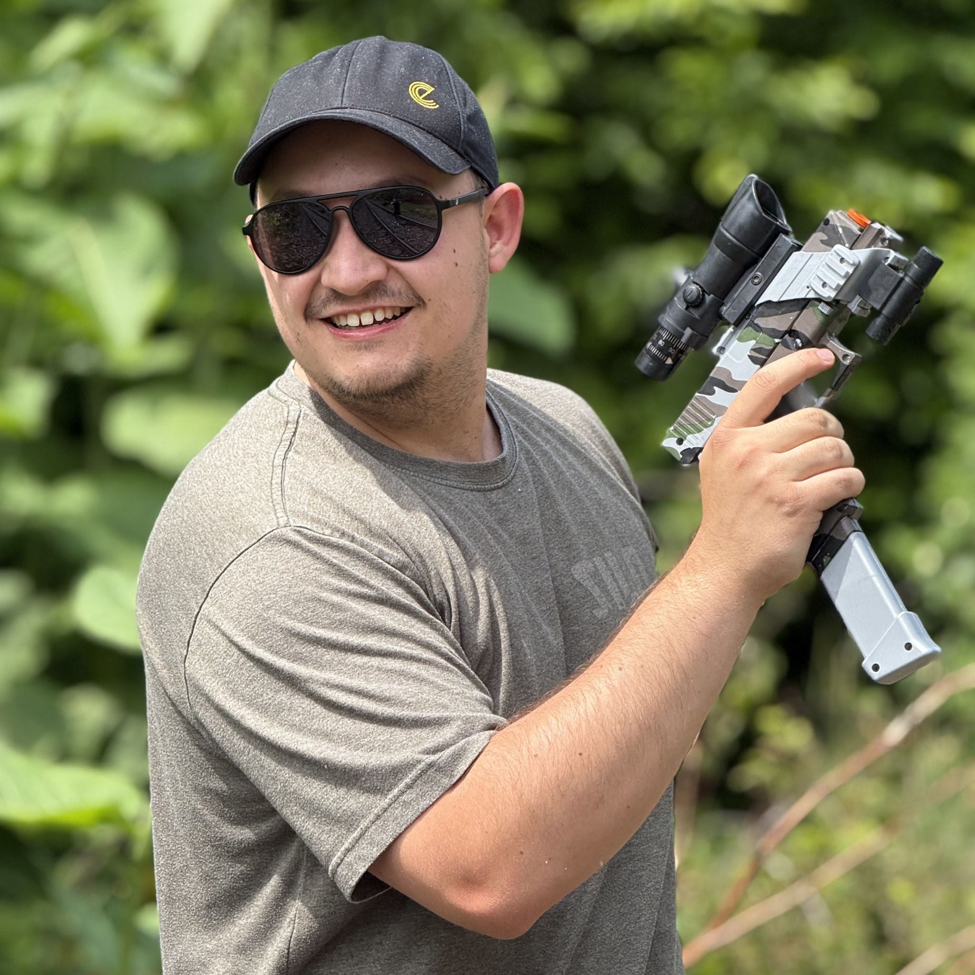 Glock Army – v ruce